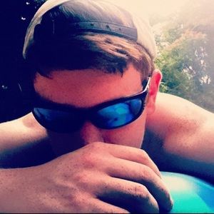 Meet your Posher, Zach